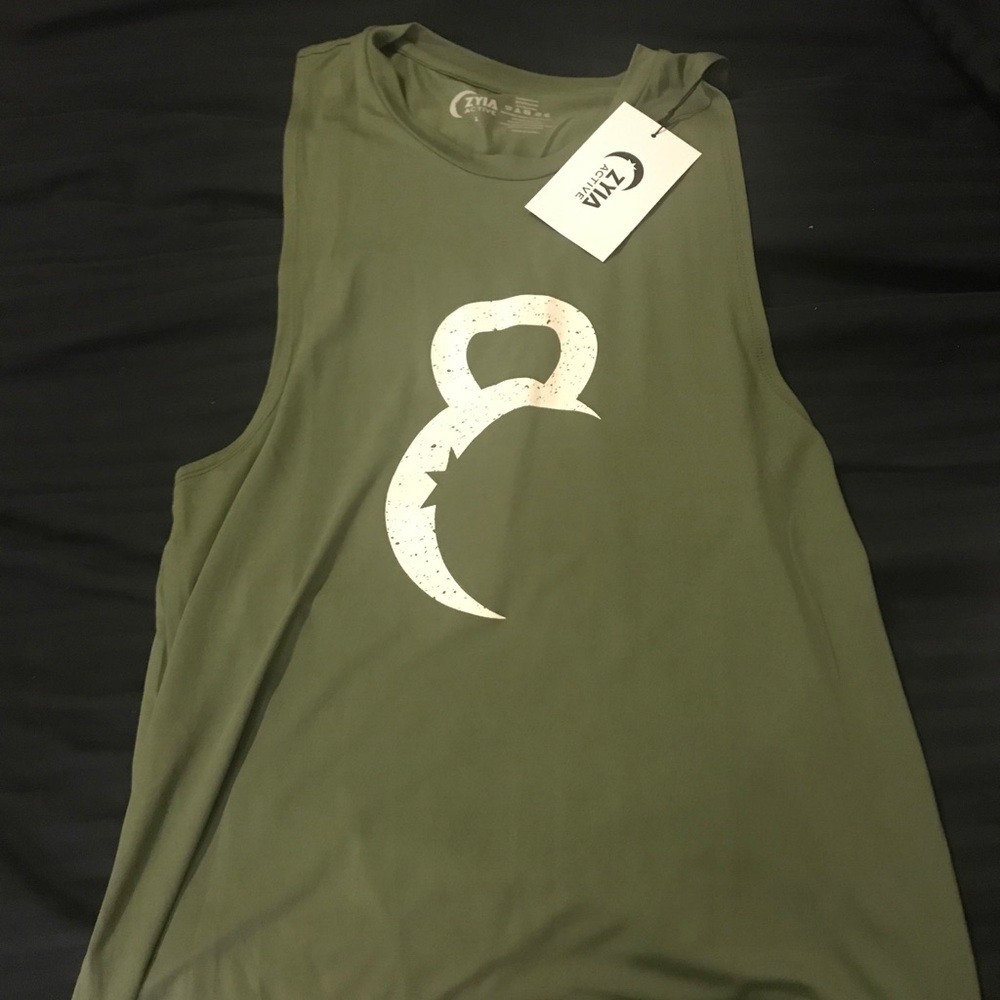Zyia kettlebell tank